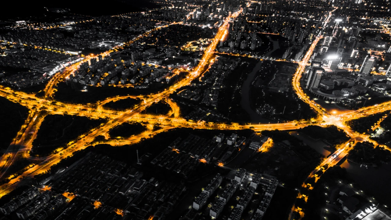 Adana Arsa ve Emlak Yatırımı Rehberi: Sanayi, Lojistik ve Konut Fırsatları