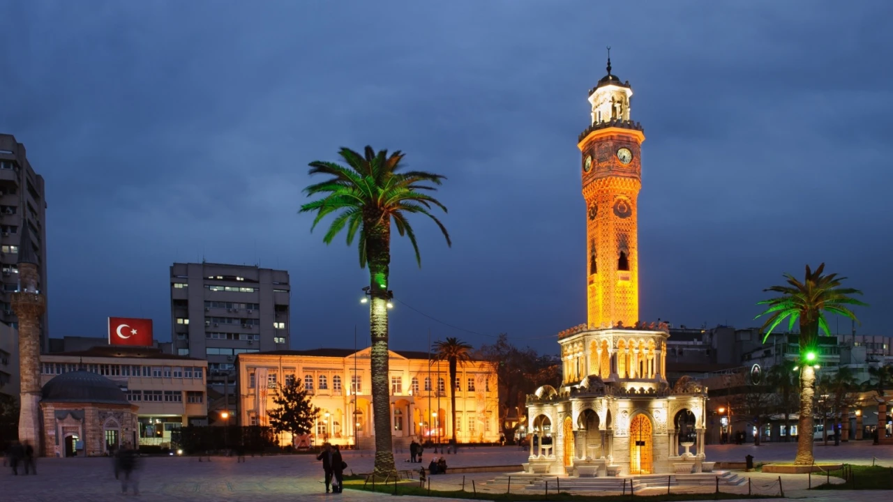 İzmir’de Arsa Yatırımı Rehberi: Değerlenen Bölgeler ve Fırsatlar