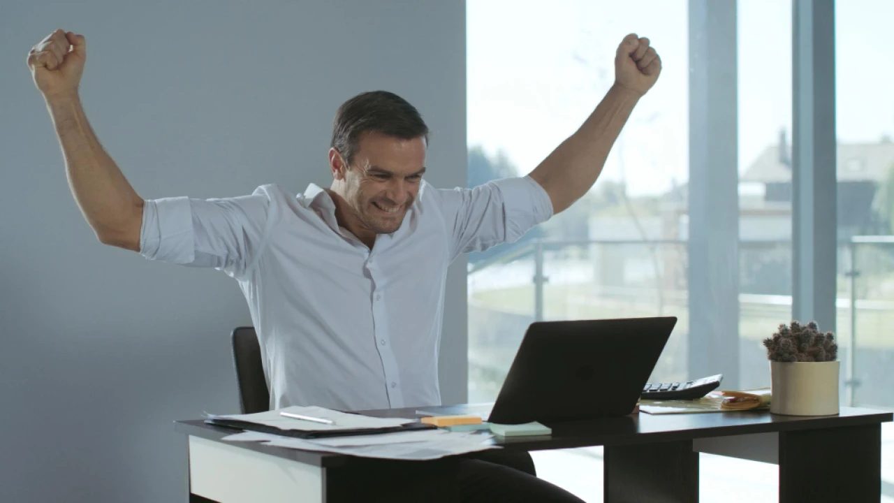 Emlak Ofislerinde Prim Sistemi: Komisyon ve Kazanç Stratejileri